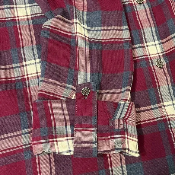 G.H.‎ Bass & Co. Lightweight Plaid Long Sleeved Shirt Medium Roll Tab Sleeve NWT - Picture 4 of 10